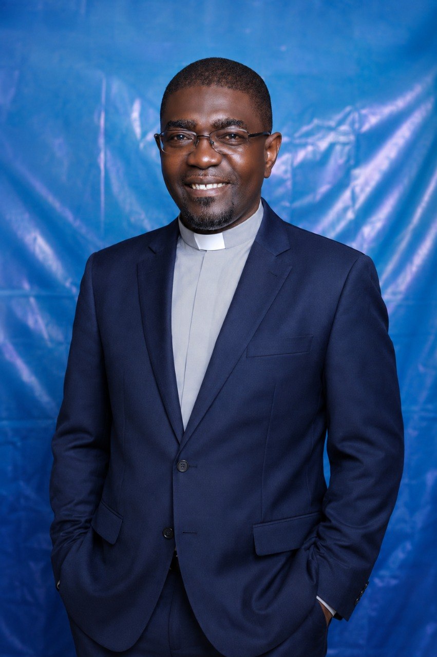 Portrait of Rev. Victor Naibi Makembè